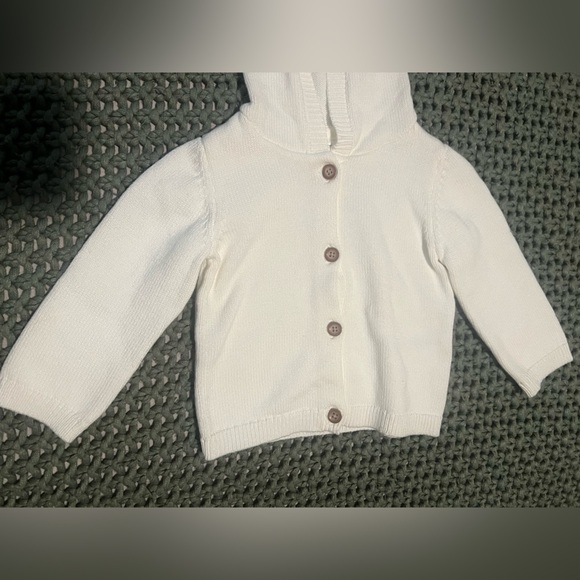 Carter's 12 Months White Hooded Sweater with Ears Baby Sweater Cardigan (0199) - Picture 6 of 6